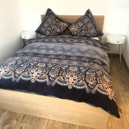 Grosse Neue In Mit Whirlpool דירה ברן