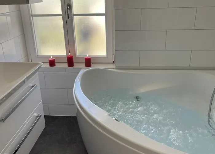 Grosse Neue In Mit Whirlpool