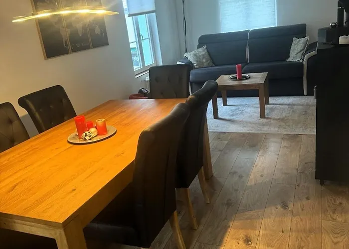 Grosse Neue In Mit Whirlpool Lejlighed