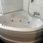 Lägenhet Grosse Neue In Mit Whirlpool Bern